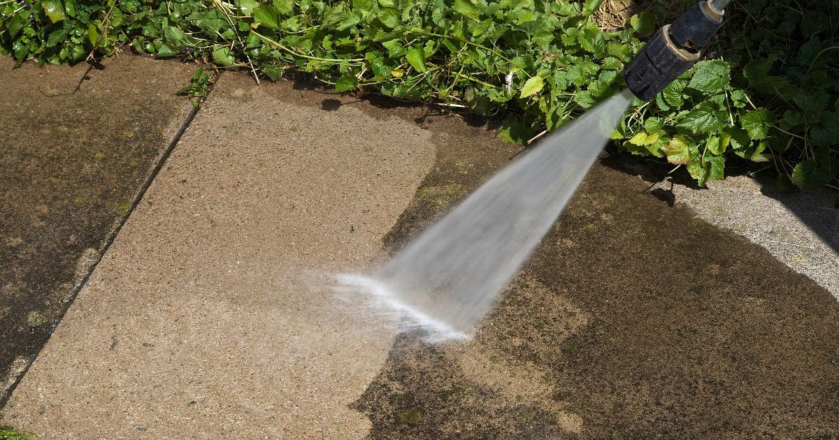 tlakove-myti-rez-beton-cisteni